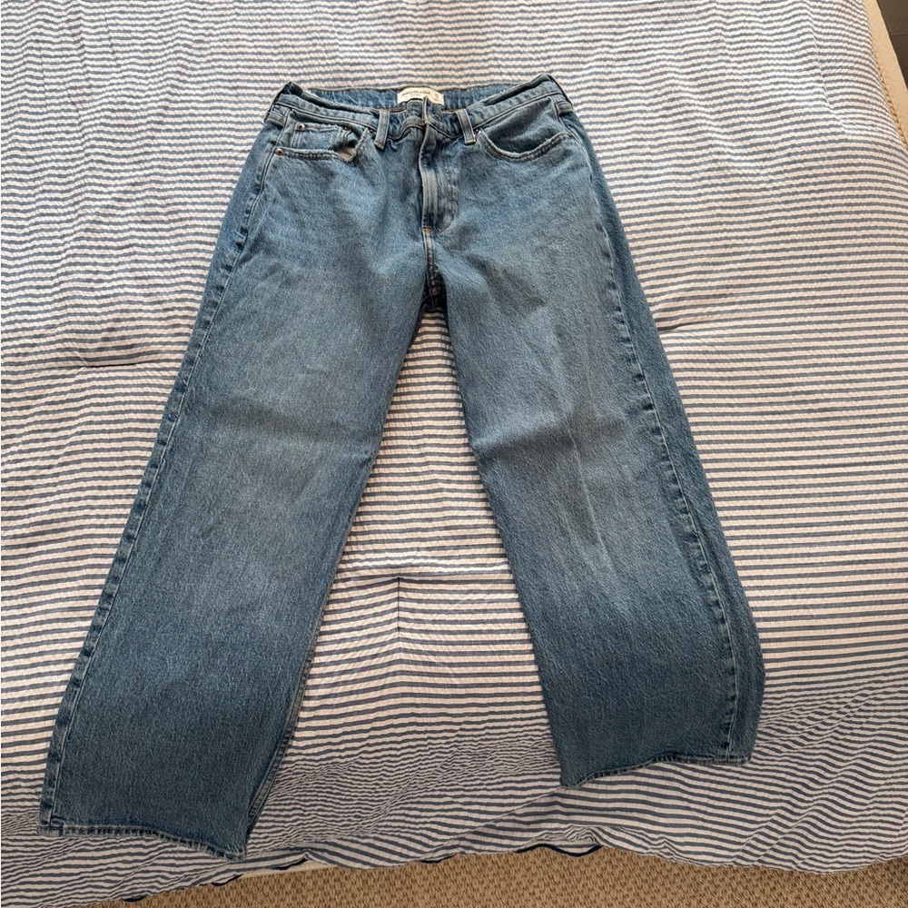 Abercrombie & Fitch Low Rise Baggy Jeans